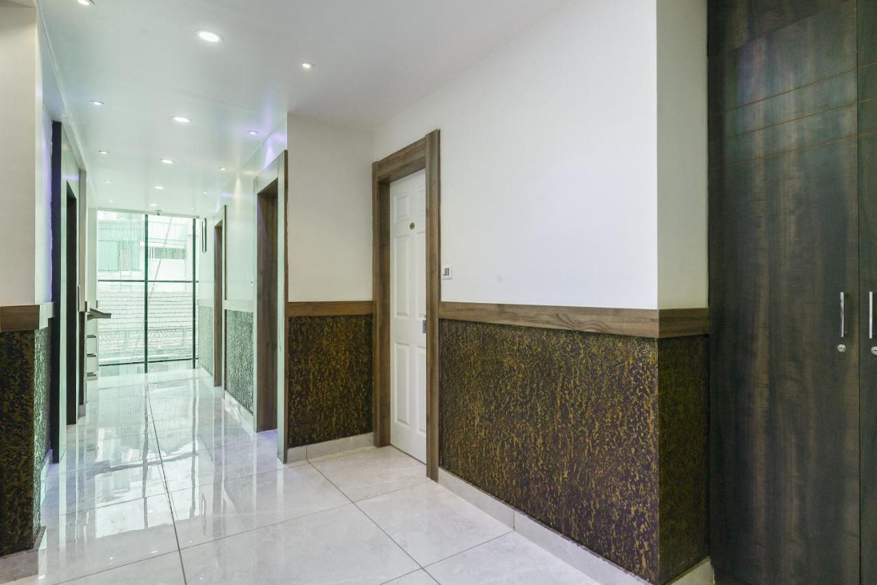 Hotel Capital O 71307 Feathers Kochi Exterior foto